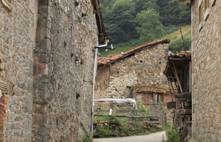 Bezanes - Casas de Piedra