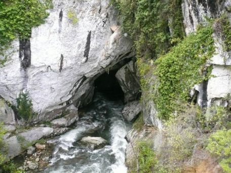 Cueva Deboyu - Rio